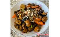 火麻仁菌菇烧板栗，就是香！