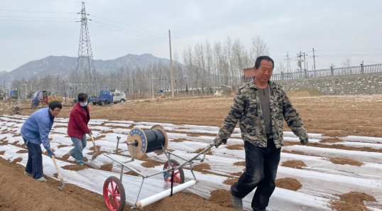 南五十家子镇：防火生产两不误 春耕备耕正当时