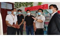 王力到黄土梁子镇慰问中小学教师
